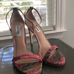 Steve Madden Stecy Ankle Strap  Heels size 7 floral snake skin